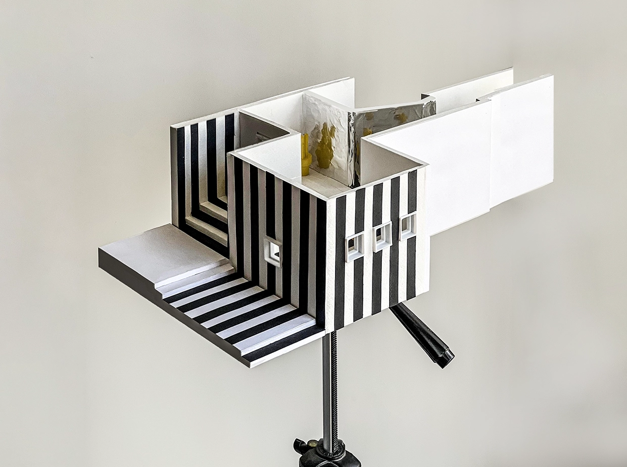 Rah-Rah Apartment model